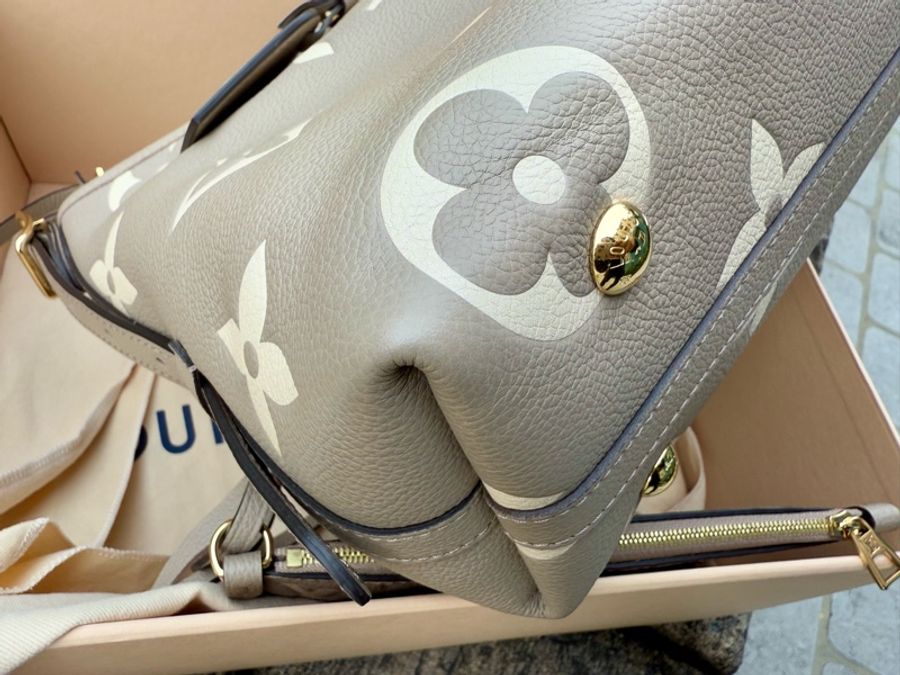閒置新品Louis Vuitton全皮斑鳩灰奶茶色CarryAll PM斜背包M47180-7