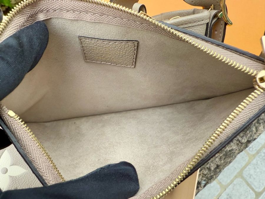 閒置新品Louis Vuitton全皮斑鳩灰奶茶色CarryAll PM斜背包M47180-20