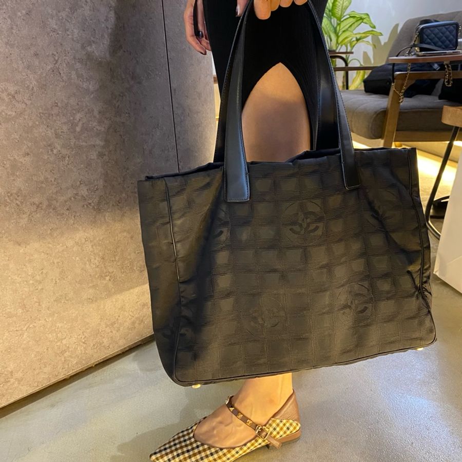 Chanel Coco mark nylon totebag 實用容量大手挽上膊袋-3