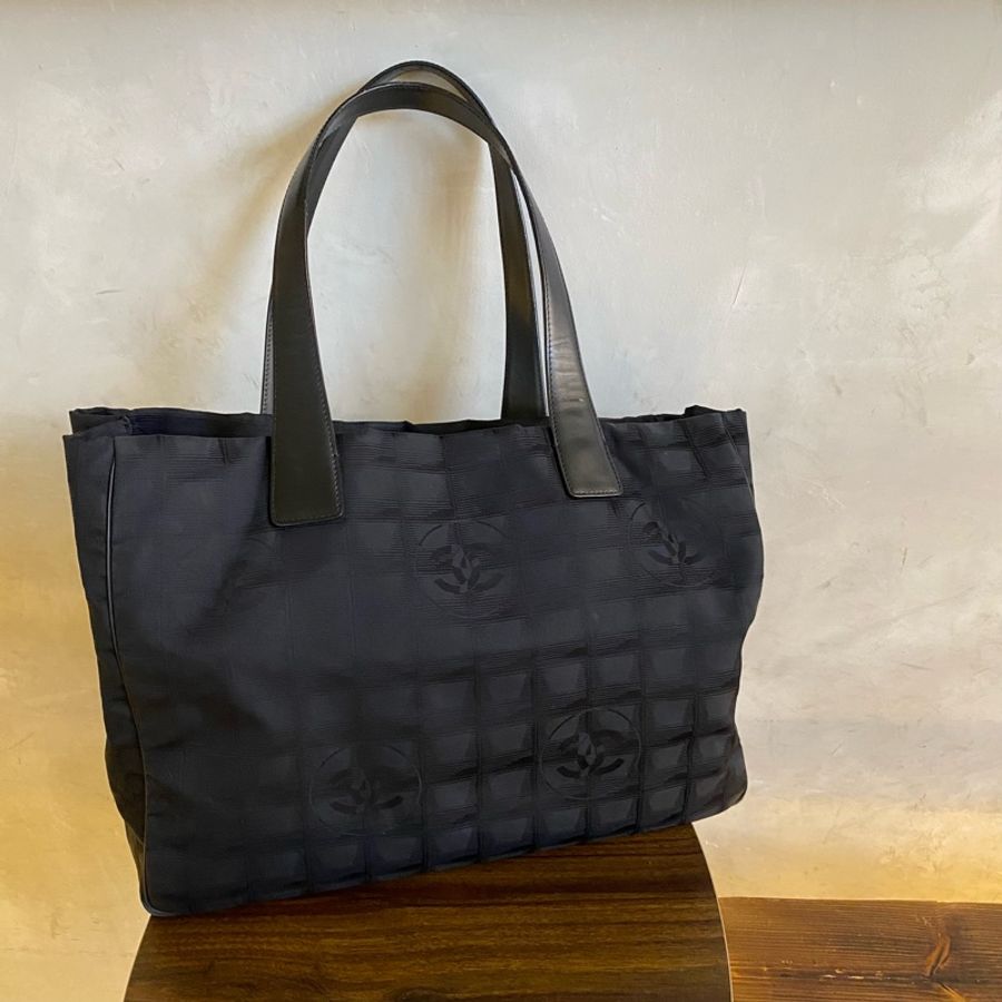 Chanel Coco mark nylon totebag 實用容量大手挽上膊袋-4