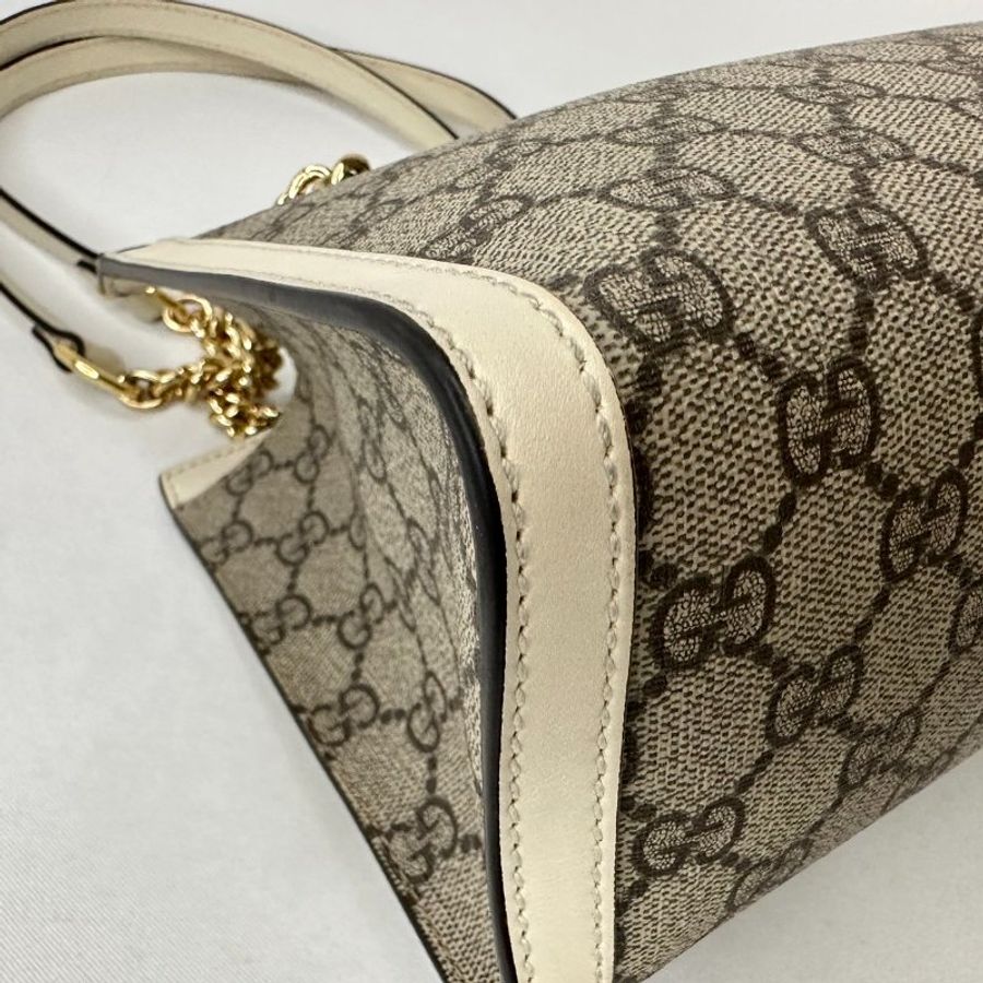 GUCCI Padlock GG白花小型肩揹包-13