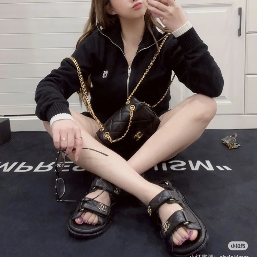 香奈兒 22p Ado荔枝皮黑色金鍊 雙肩包-7