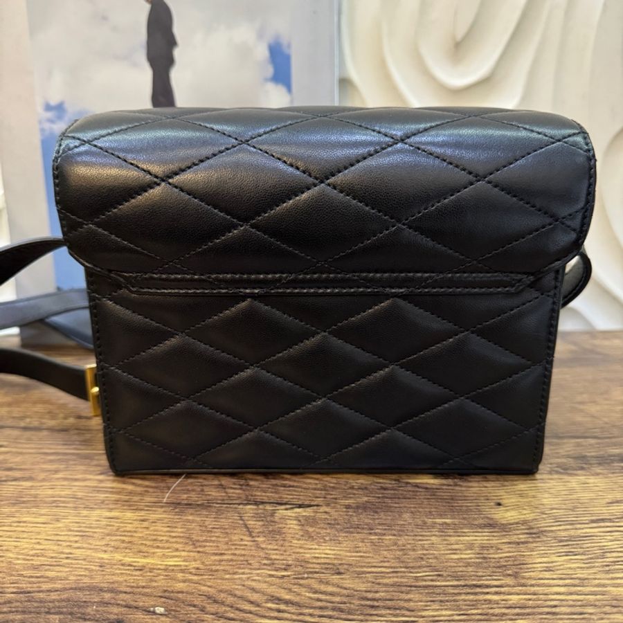 YSL June Box黑牛皮金釦斜背箱包-9