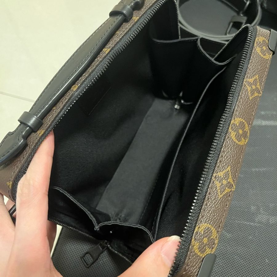 LV soft trunk 男 老花 箱包 斜跨包-8