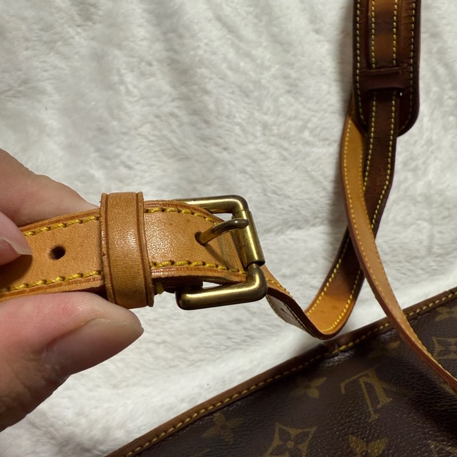 LV M42250-sologne馬鞍包-16