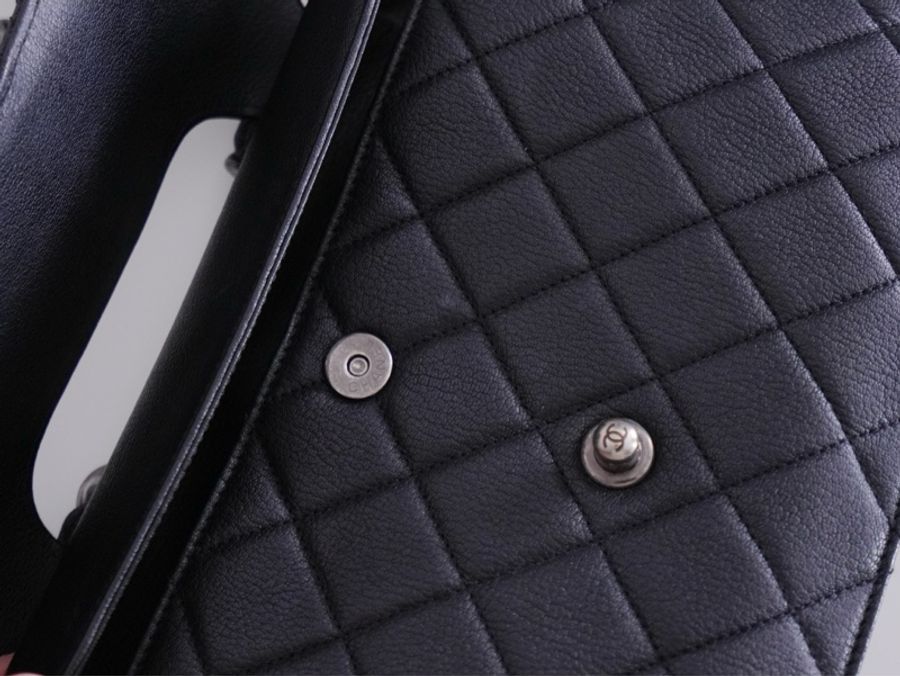 Chanel 帥氣多種背法肩背包 容量大 黑銀荔枝皮-7