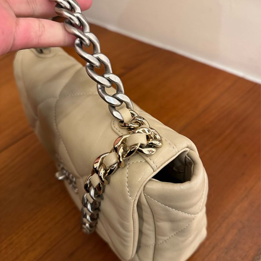 CHANEL 奶茶色19 黃金尺寸26公分-6