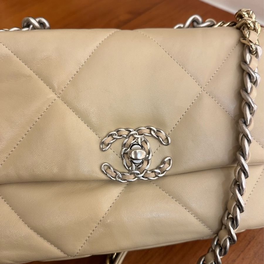 CHANEL 奶茶色19 黃金尺寸26公分-7