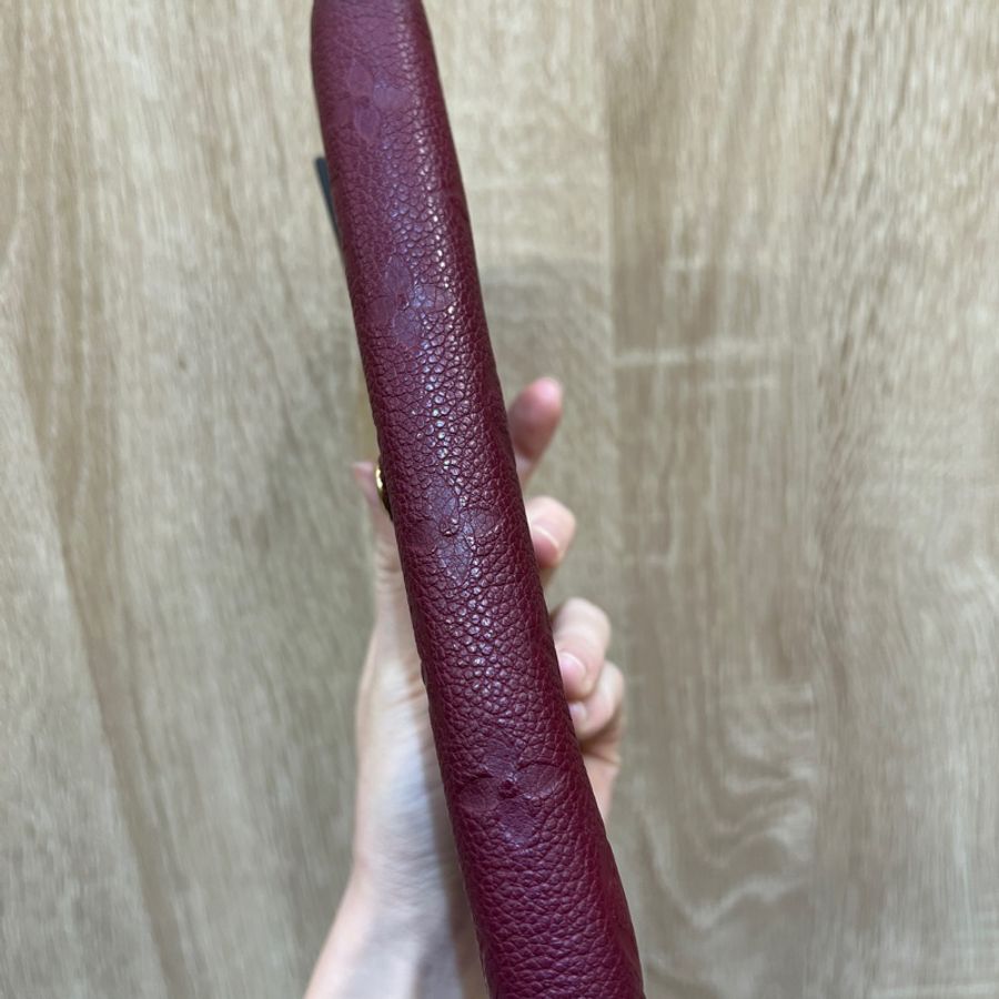LV 紫紅牛皮壓紋Sarah長夾M62213-6