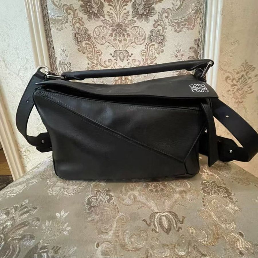 Loewe Puzzles黑色小號(圖中已售) (其他顏色尺寸歡迎私訊)-4