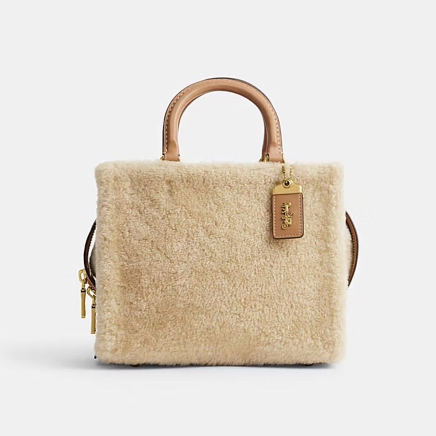 coach rogue 25 全球限量毛毛包-1