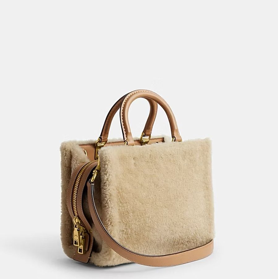 coach rogue 25 全球限量毛毛包-2