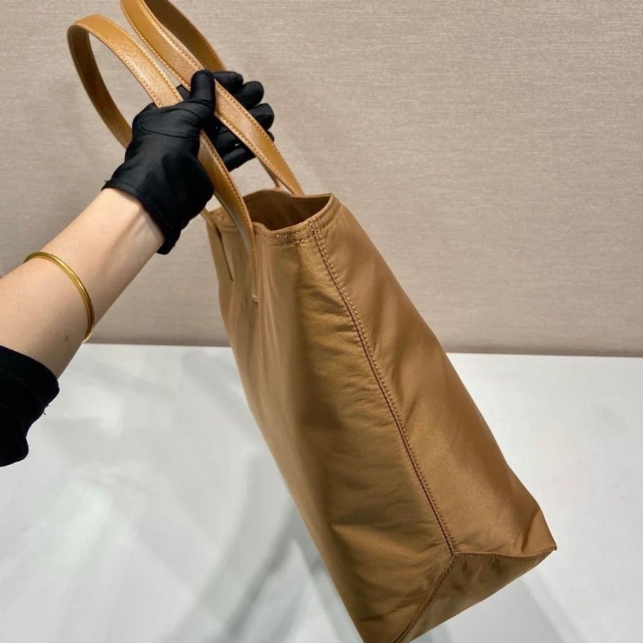Prada tote bag-2