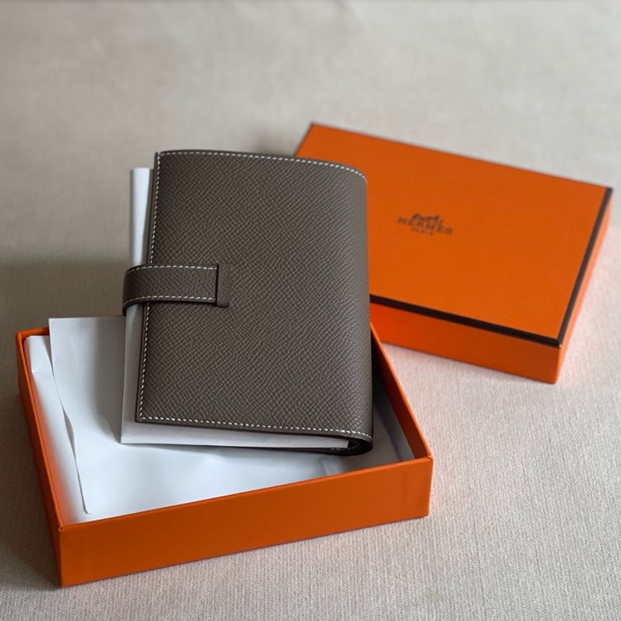 全新 現貨🍊Hermes 愛馬仕 Bearn Compact Wallet Etoupe 銀包 錢包 大象灰 銀扣 🎁-1