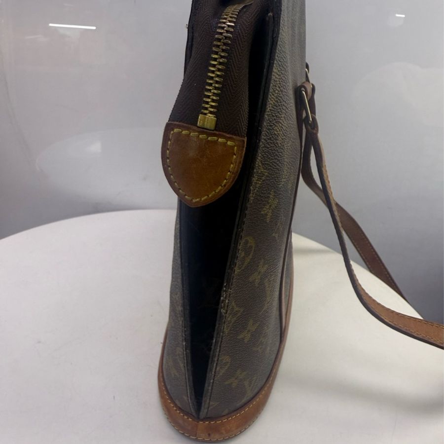 Louis Vuitton Bodylone bag-4