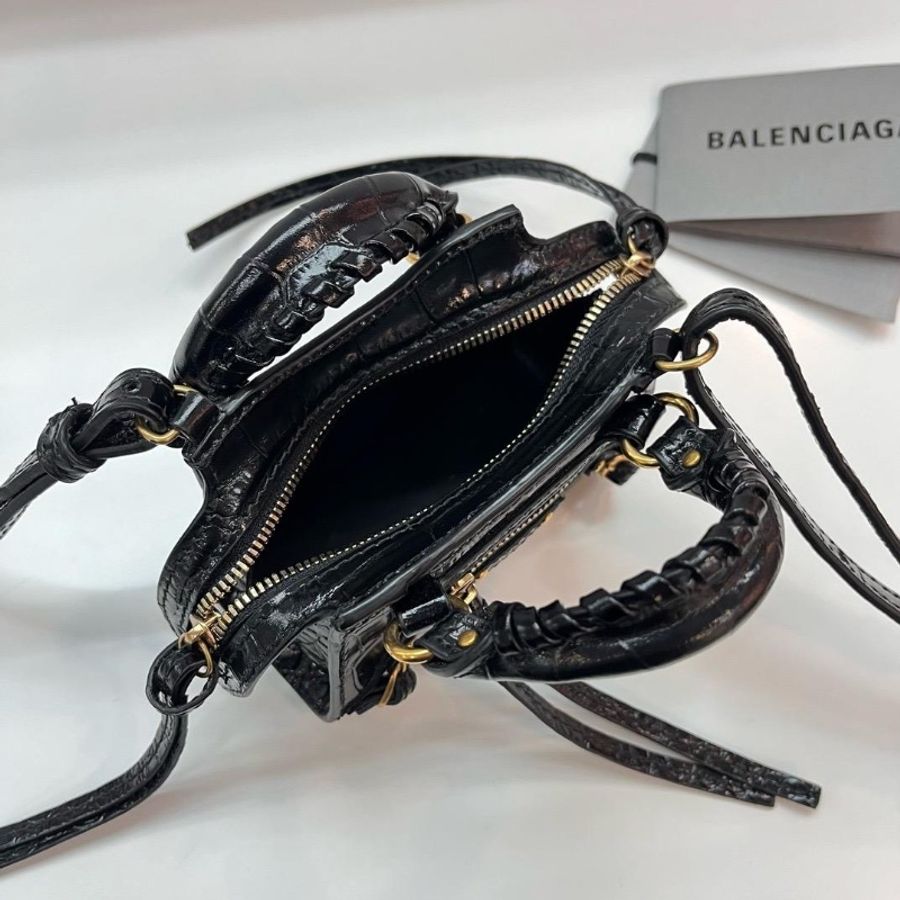 Balenciaga Neo bag-1