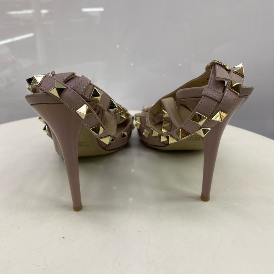 VALENTINO Rockstud Heels-3