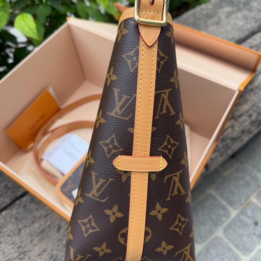 全新LV老花Carry All PM側背包肩背包M46203-8
