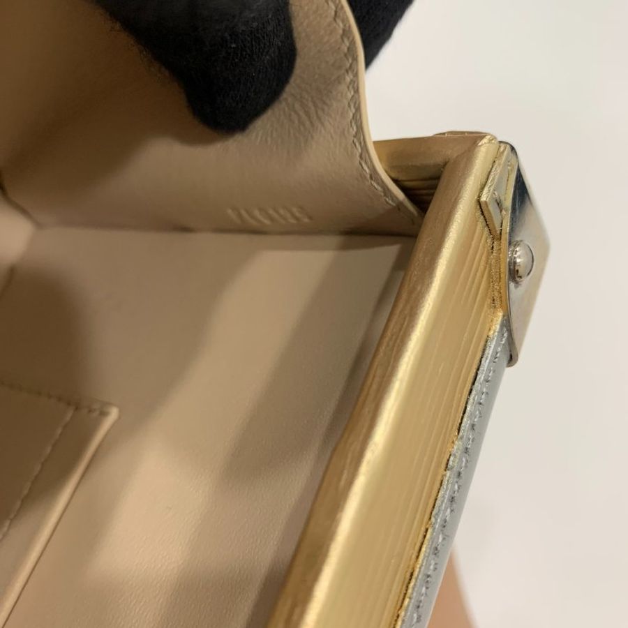 LV 路易威登 EPC PETITE MALLE 金銀色 水波紋 盒子包 肩背包 斜背包 手拿包 晚宴包-16