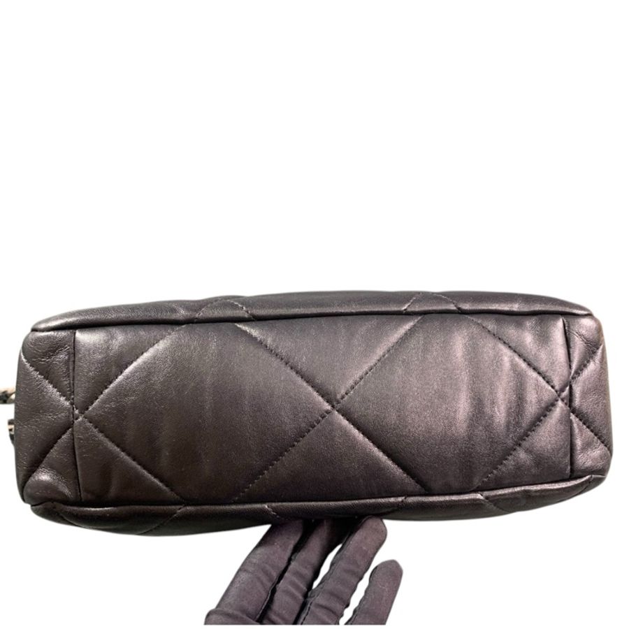 Chanel 19 Bag 黑色羊皮中號-4
