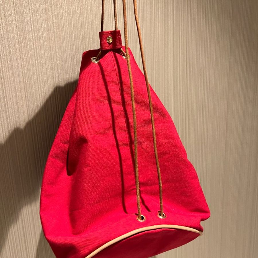 HERMES Vintage Backpack中古紅色帆布金扣皮革肩帶背包皮肩背袋-8