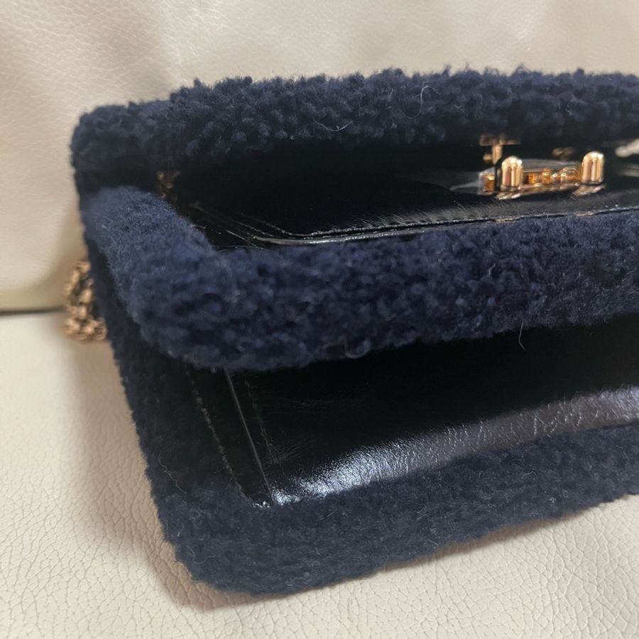 Marni 經典Trunk Bag冬日毛毛版-7