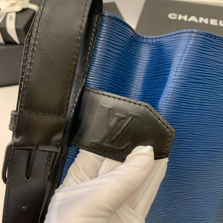 LV 路易威登 Vintage epi水波紋 藍黑 八角 水桶包 斜背包 肩背包-23