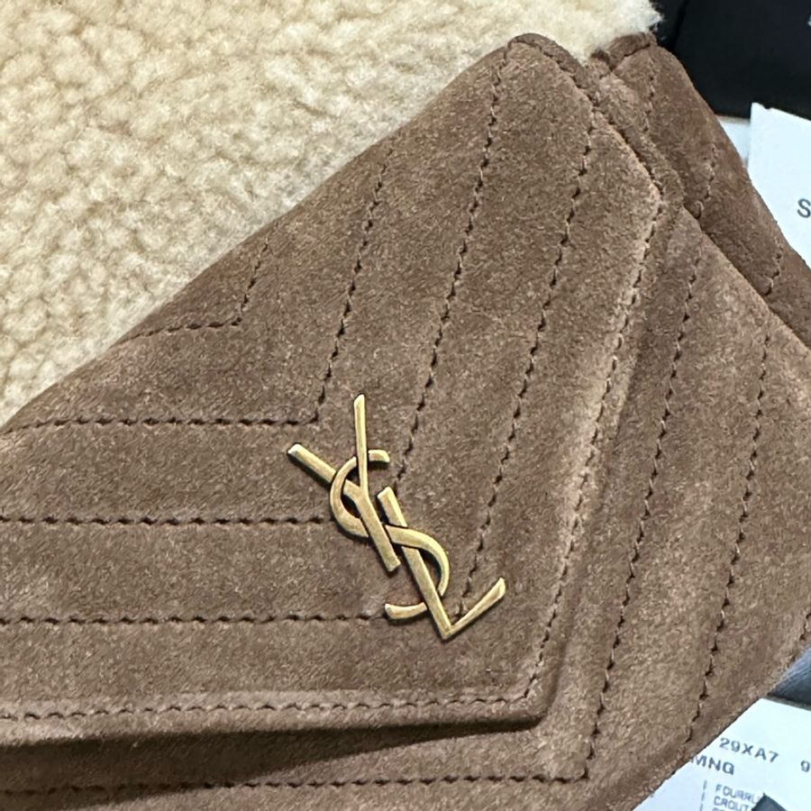 全新全配帶吊牌🈶️24年台灣購證☑️ #Ysl #聖羅蘭 #泰迪 毛茸茸 #水桶包 #mini-9