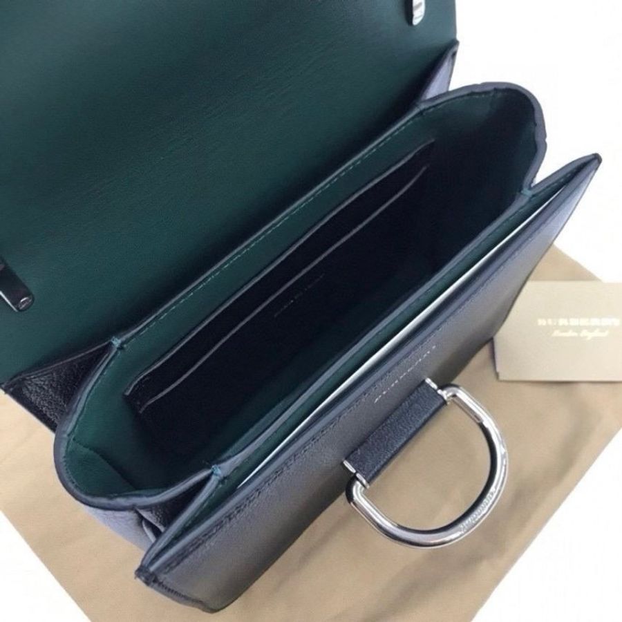 Burberry D ring bag-4