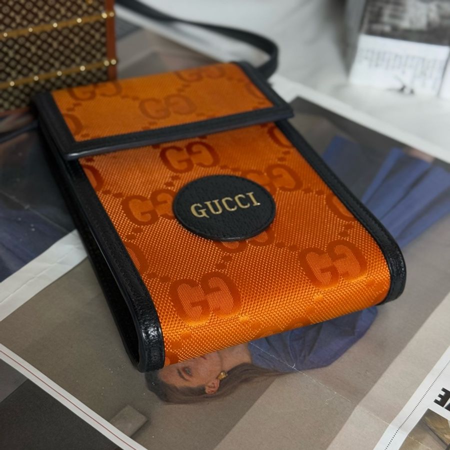 Gucci 新款 Off the grid 橘色手機包-2
