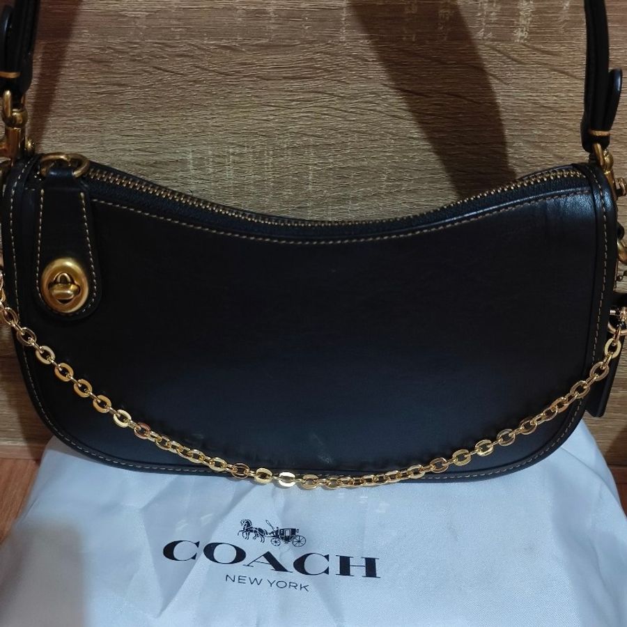 COACH小美包,肩背手腕都可长23宽7髙13-0