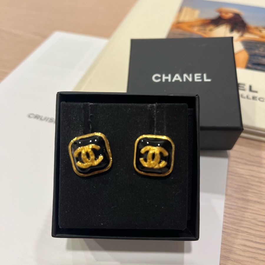CHANEL 復古黑金方糖耳環-0