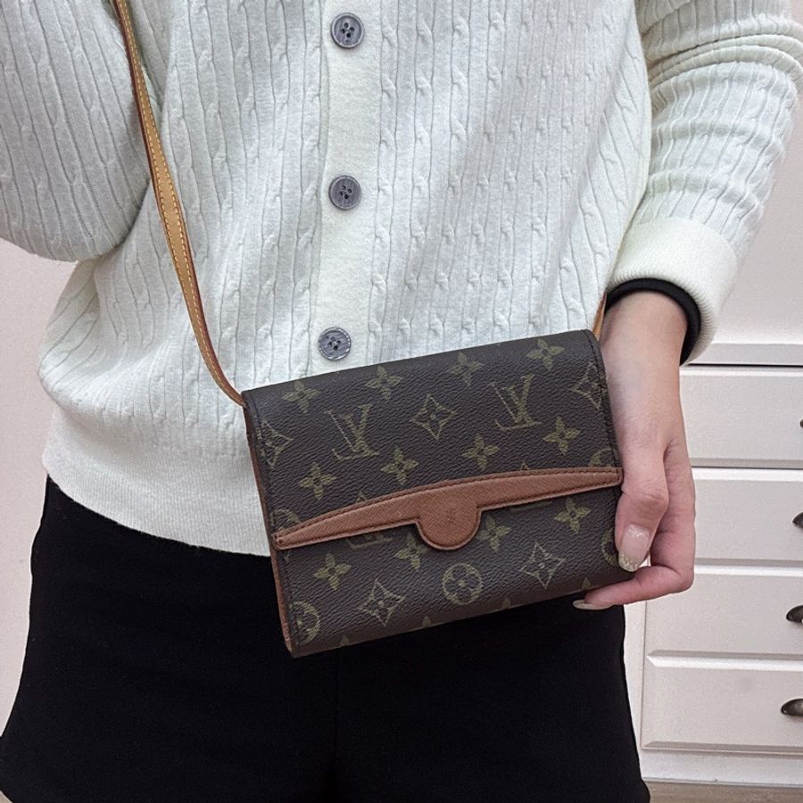 Louis Vuitton 紅皮經典老花vintage腰包-12