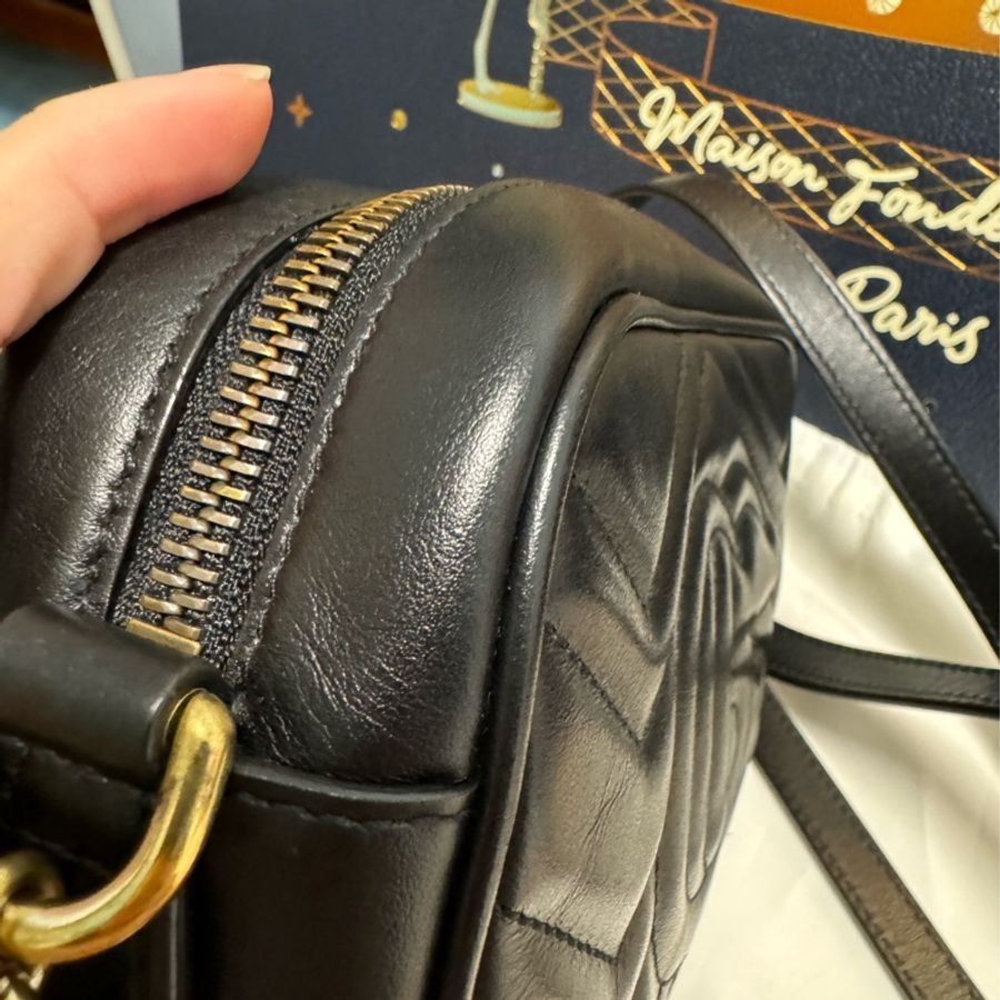🌟八五新🆙🌟 GUCCI 古馳 GG Marmont系列仿舊金色雙G LOGO 山字車紋拉鍊肩背包-14