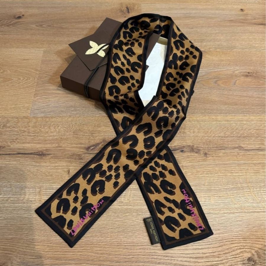 Louis Vuitton lv Twilly Silk Leopard 絲巾 髮帶 綁帶 頭飾 髮箍-0