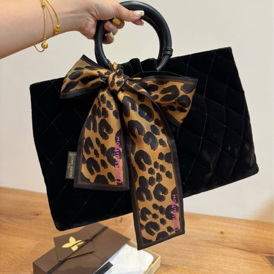 Louis Vuitton lv Twilly Silk Leopard 絲巾 髮帶 綁帶 頭飾 髮箍-12