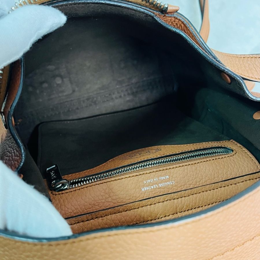 Tod's Wave Bag 牛皮大嘴包/可斜背/手提 (粽色小號)-28