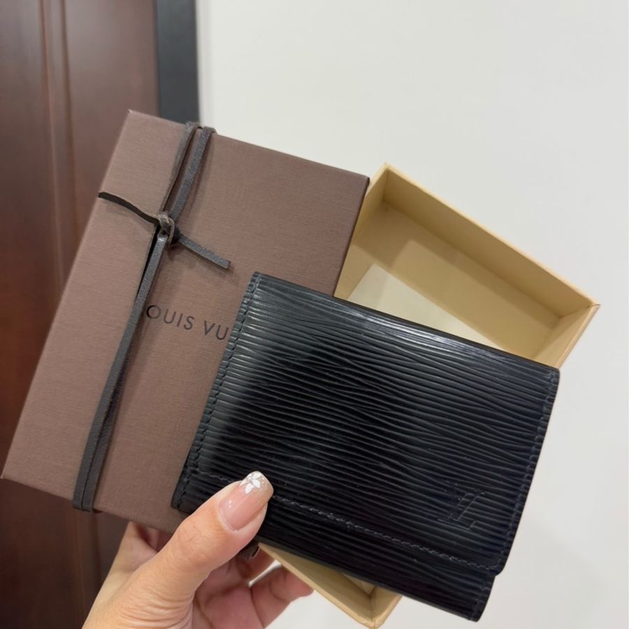 LV 路易威登 ENVELOPPE CARTE EPC 黑色 水波紋 信用卡卡夾 名片夾 卡夾 卡包 皮夾 短夾-0