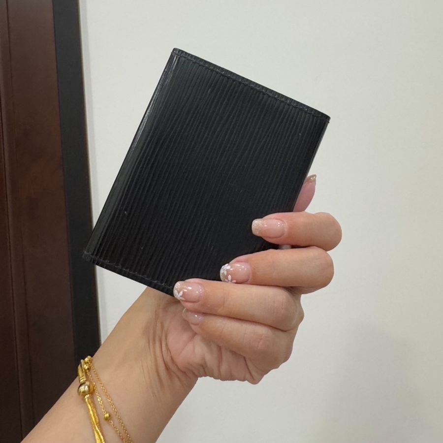 LV 路易威登 ENVELOPPE CARTE EPC 黑色 水波紋 信用卡卡夾 名片夾 卡夾 卡包 皮夾 短夾-2