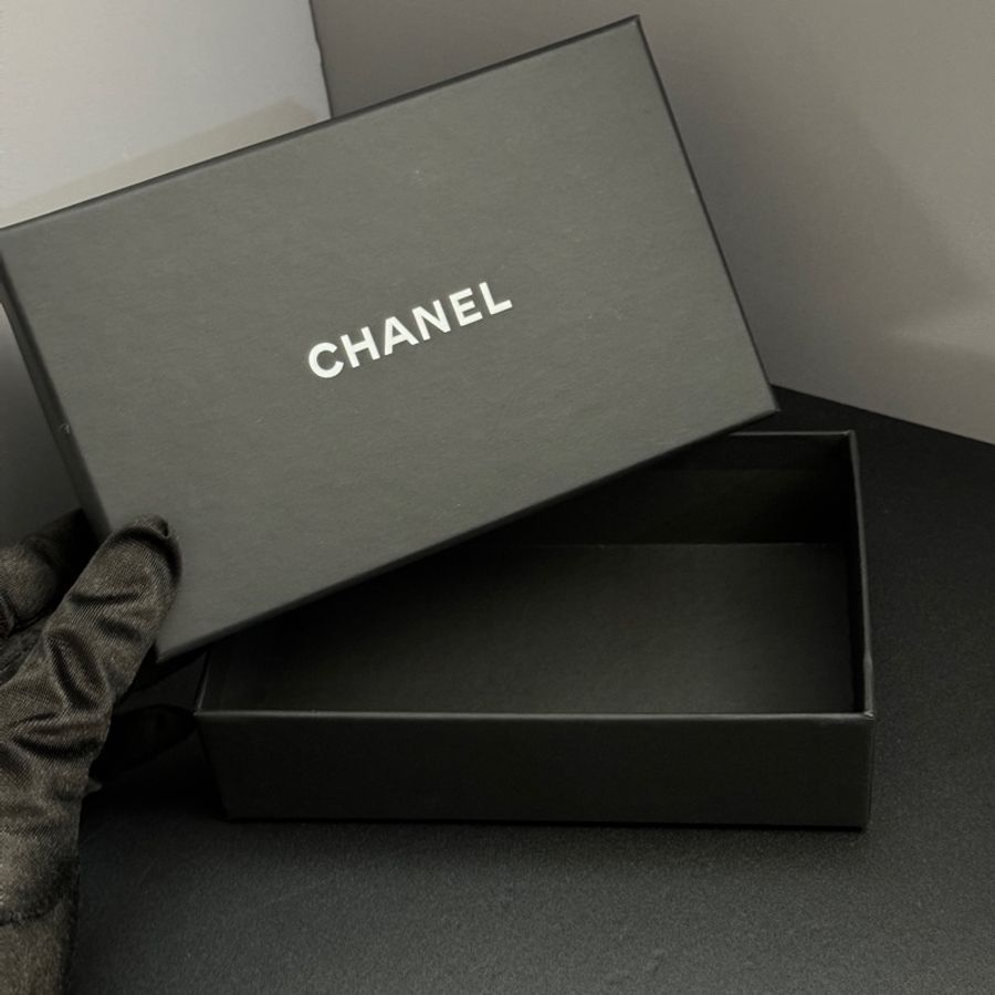 （全新品等級） Chanel 魚子醬牛皮 三折短夾 皮夾 錢包-11