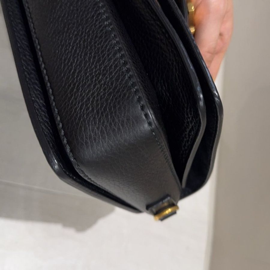 Christian Dior 迪奧真品*黑皮革銀字母LOGO掀蓋斜背包-5