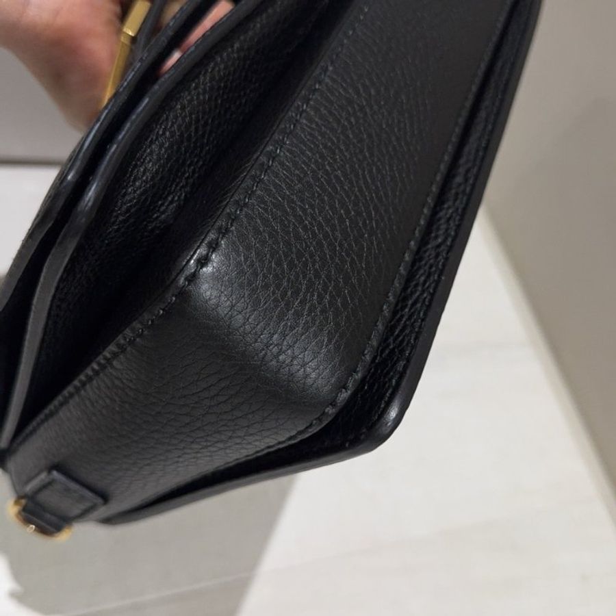 Christian Dior 迪奧真品*黑皮革銀字母LOGO掀蓋斜背包-7