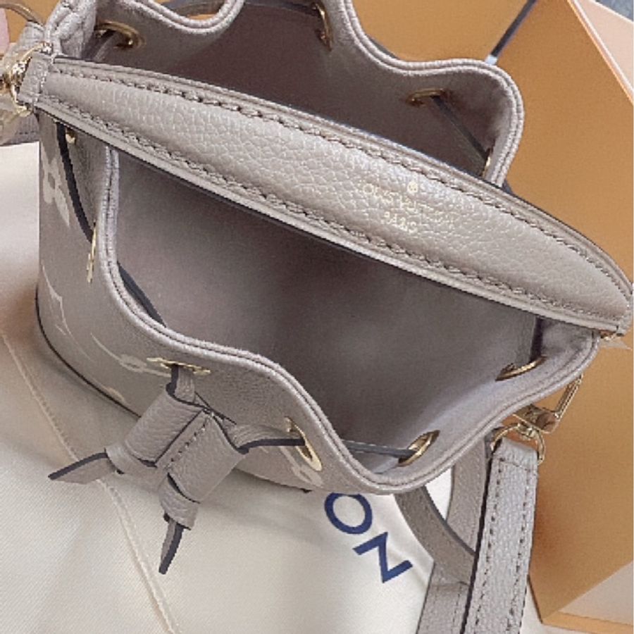 LV mini水桶包 2024微風購證 近全新-12