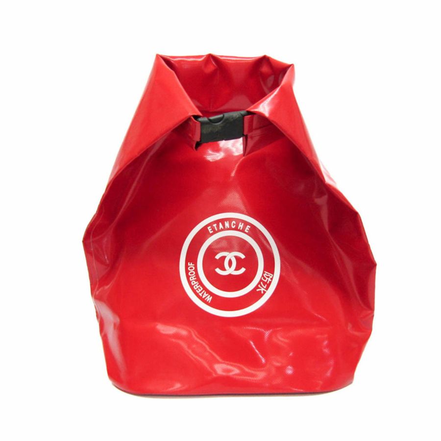 Chanel CC Cocomark 防水女式、男士乙烯基背包紅色-0