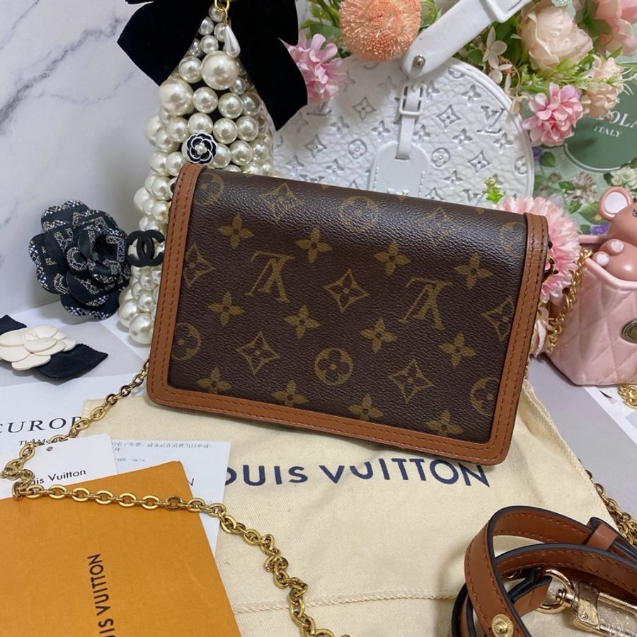 🔆 𝕃𝕠𝕦𝕚𝕤 𝕍𝕦𝕚𝕥𝕥𝕠𝕟 🔆 M68746 達芙妮woc 芯片款🏅-3