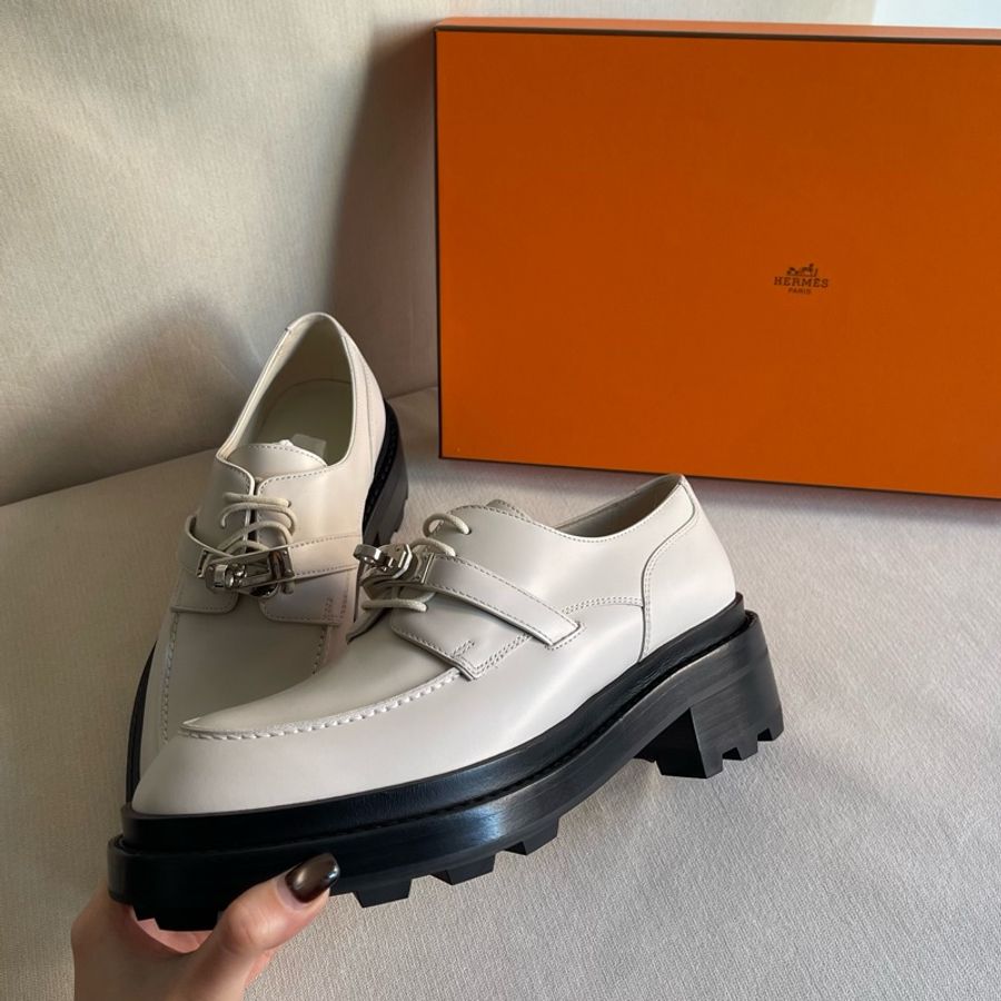 全新 現貨🔥Hermes Derby First oxford shoes Kelly 牛津鞋 👞 米白色 38-4