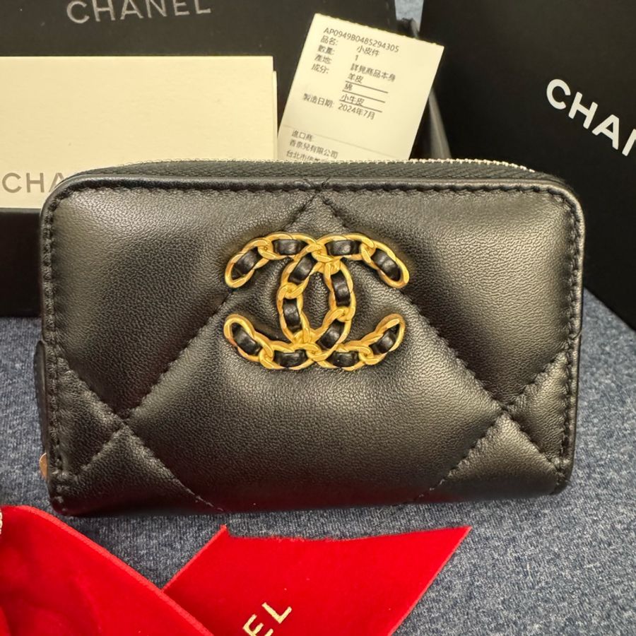 chanel19零錢包 附新年包裝 保固五年-0