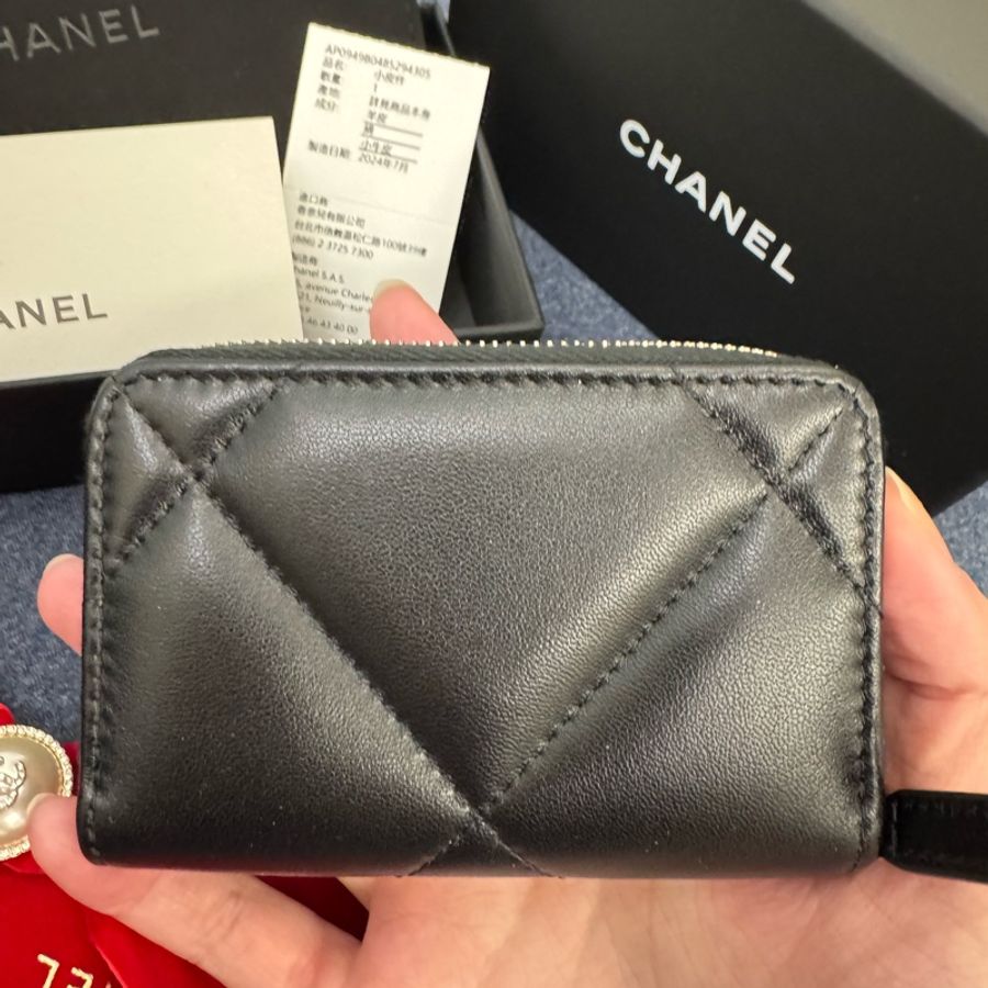 chanel19零錢包 附新年包裝 保固五年-1