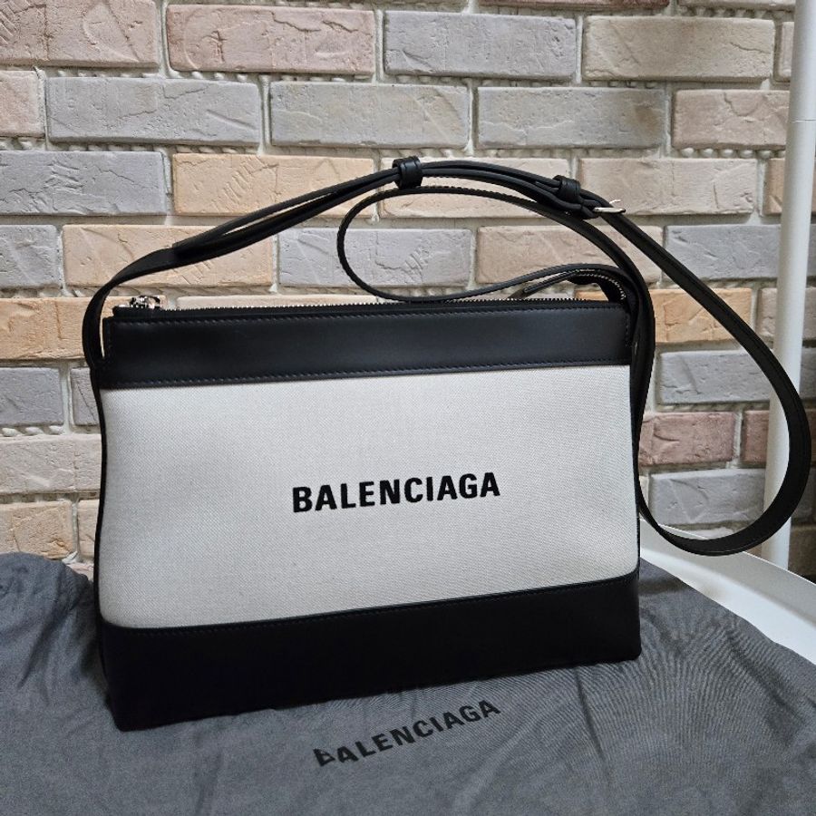 Balenciaga 巴黎世家 帆布拼黑色皮革肩背包 斜背包-2