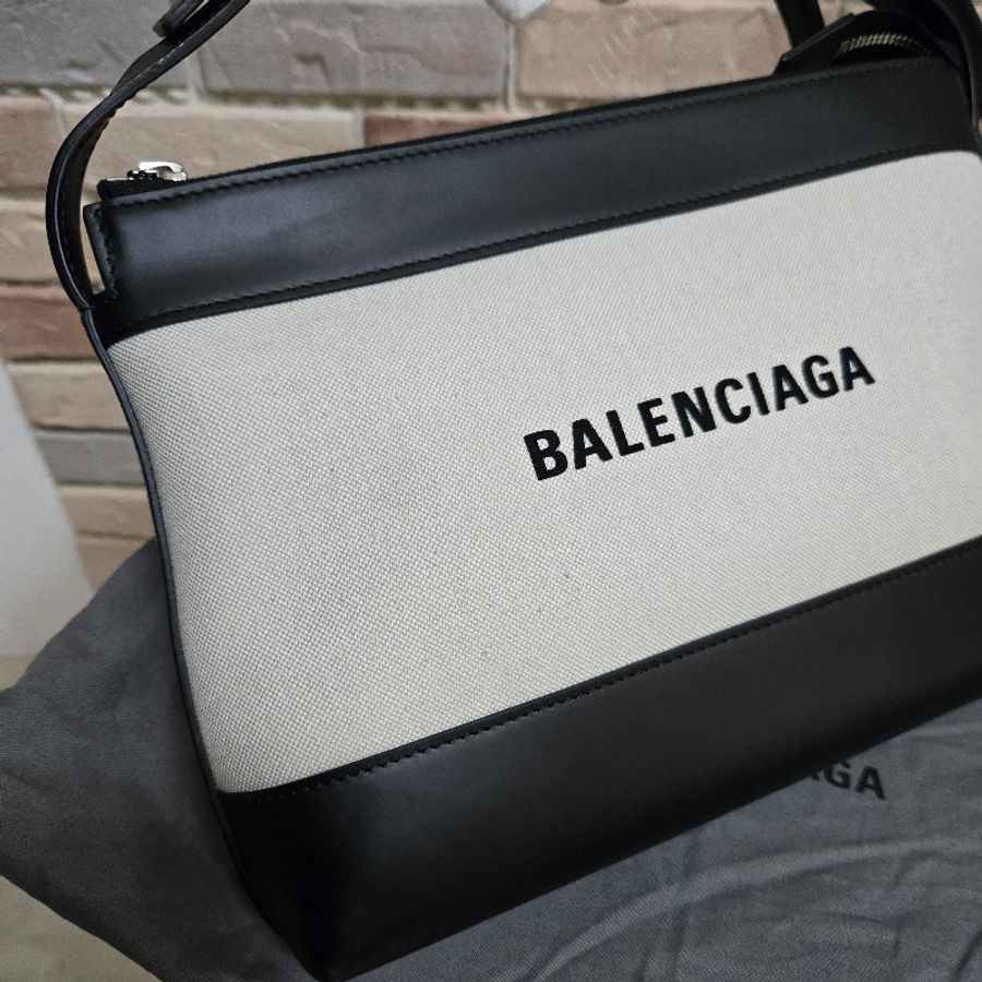 Balenciaga 巴黎世家 帆布拼黑色皮革肩背包 斜背包-6